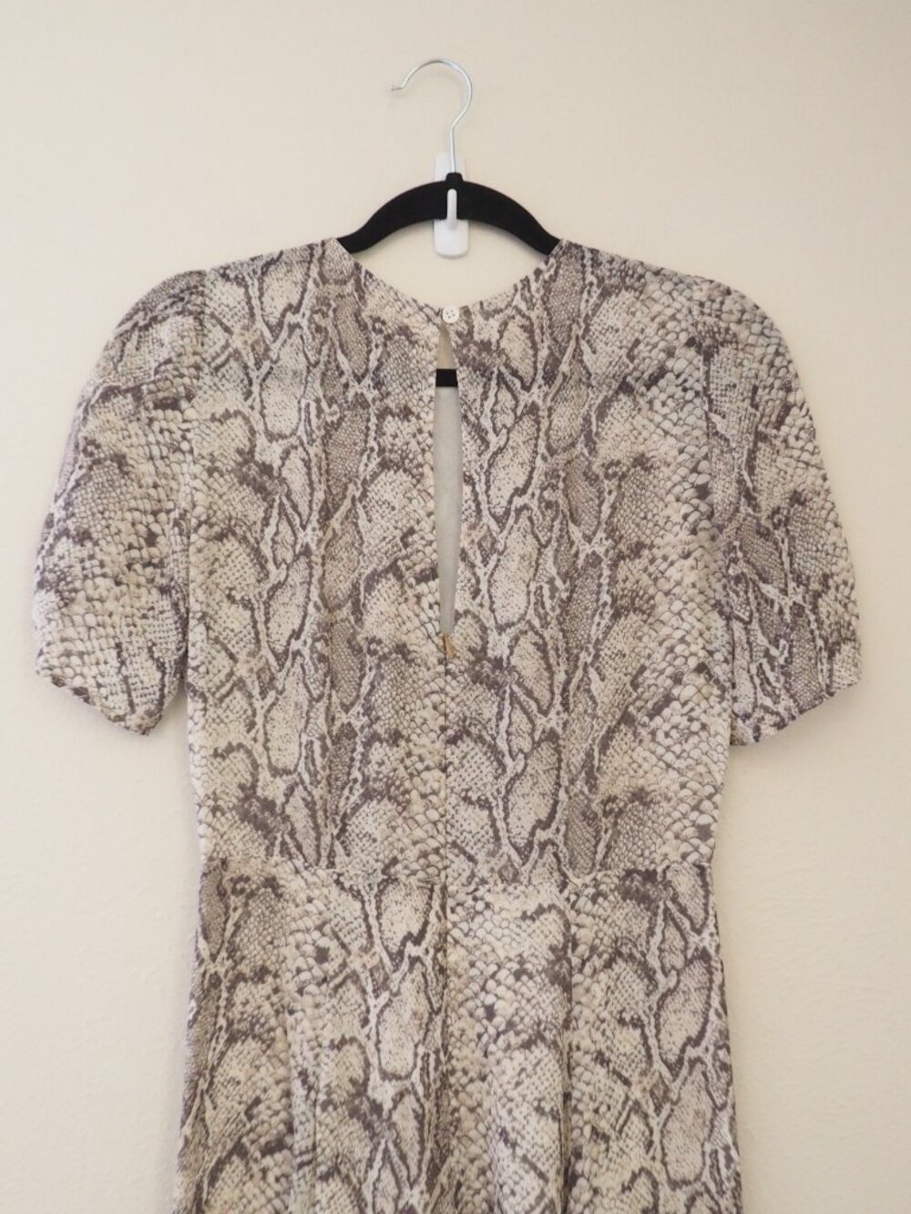 Reformation Gracie Phyton Snake Print Ruched Short Sleeve Mini Dress sz 4 - Picture 7 of 9